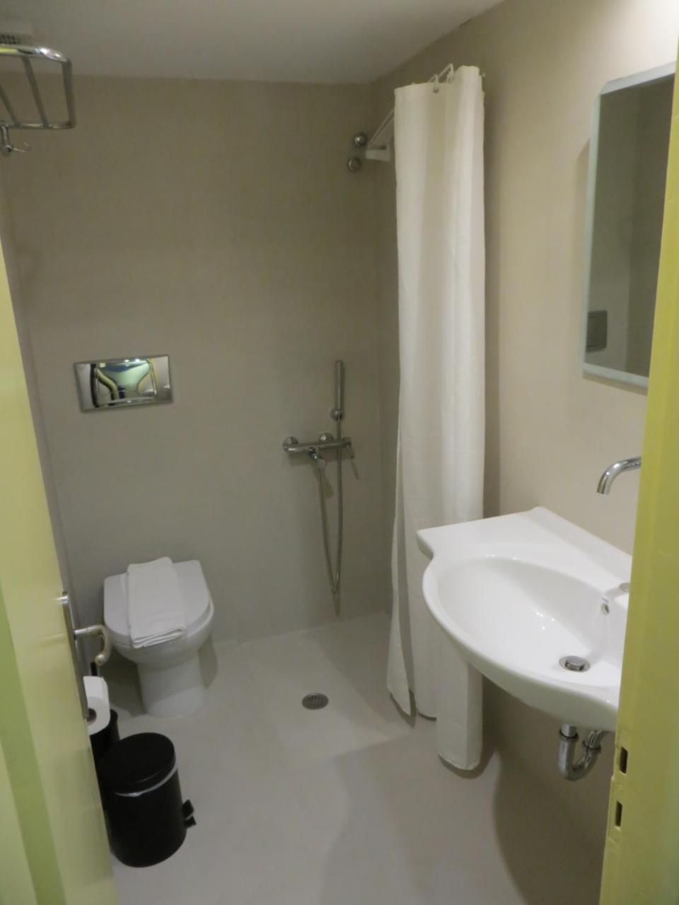 Leonidaion Guesthouse Ancient Olympia Екстер'єр фото Bathroom