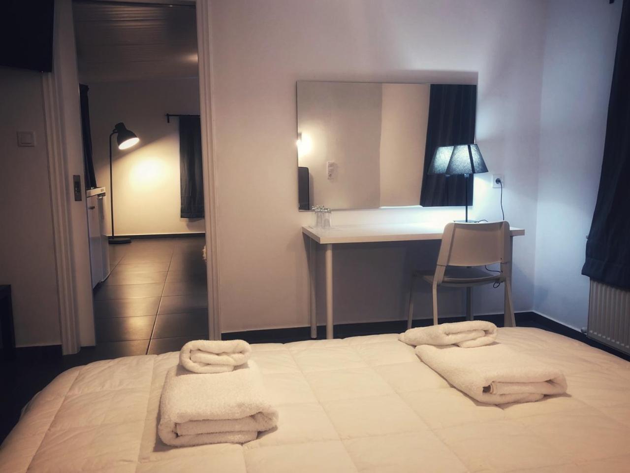 Leonidaion Guesthouse Ancient Olympia Екстер'єр фото A room at the hotel